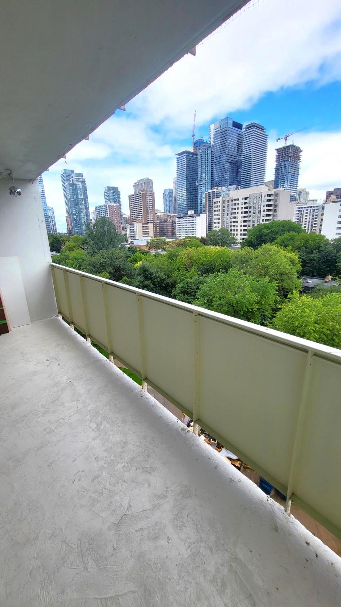 Downtown Gem By The Subway Apartment Toronto Exterior photo